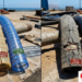 ¿Cómo responde el compuesto de PVC o caucho de la manguera con espiral de cobre ante la exposición constante a los rayos UV solares?